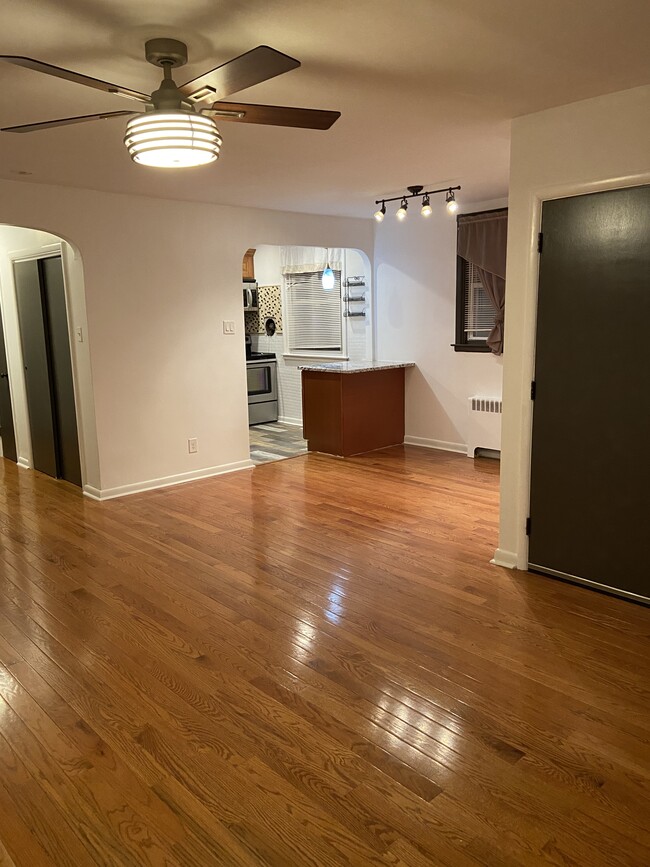 Dining room - 127 Covington Rd