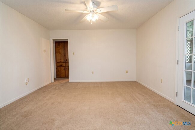 Building Photo - 1903 Wayne St