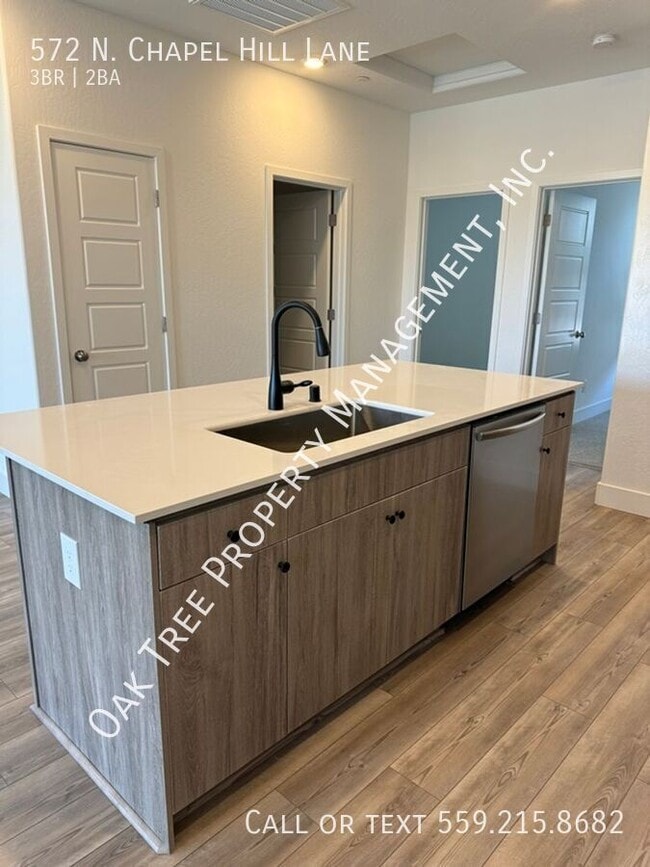 Foto del edificio - 572 N Chapel Hl Ln