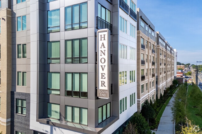 Building Photo - Hanover South End