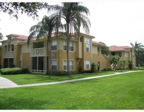 Building Photo - 4799 Via Palm Lakes