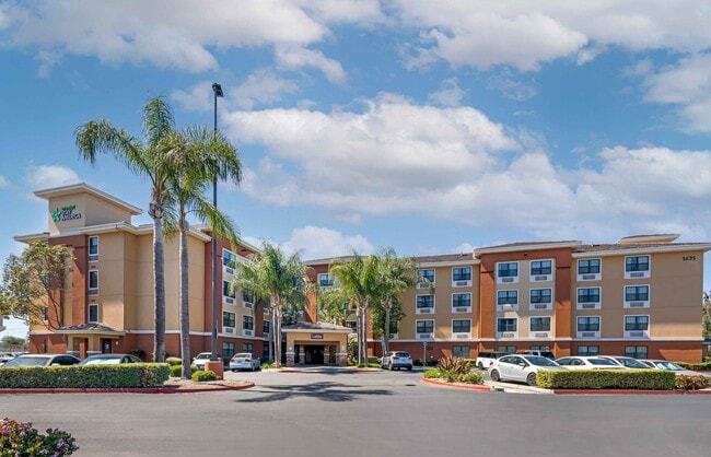 Building Photo - Furnished Studio-Orange County - Katella Ave.