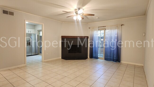 Foto del edificio - 5626 Preston Oaks Rd