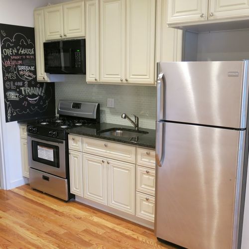 Foto principal - 1347 Greene Ave