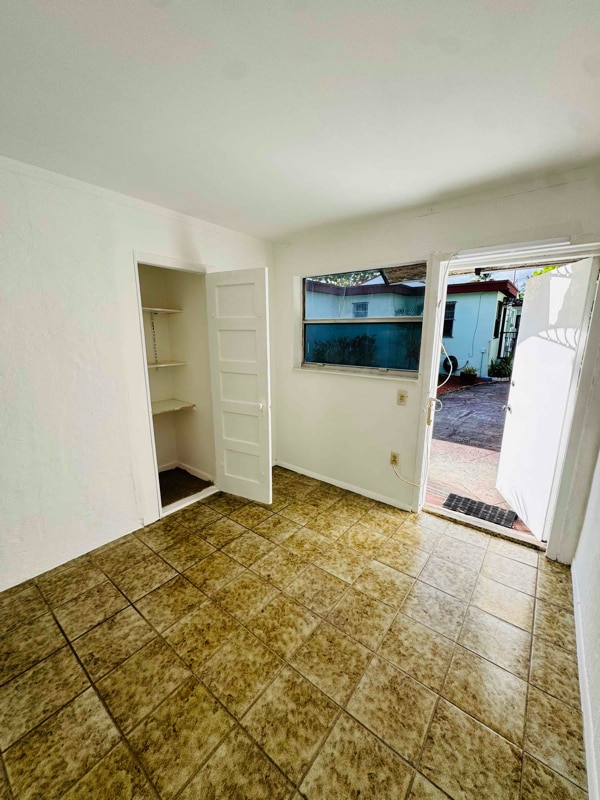 Photo - 1810 SW 24th Ter Apartment