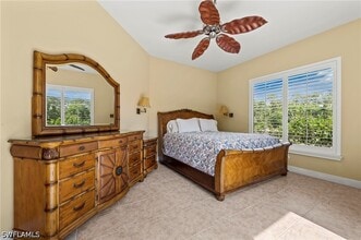 Building Photo - 975 Tivoli Ct