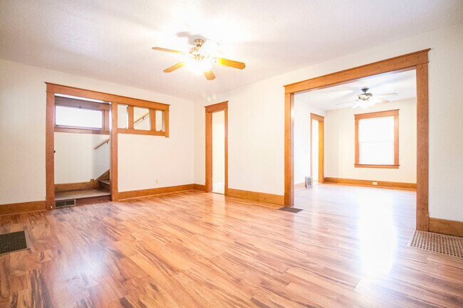 Foto del edificio - 4122 Fairview Dr