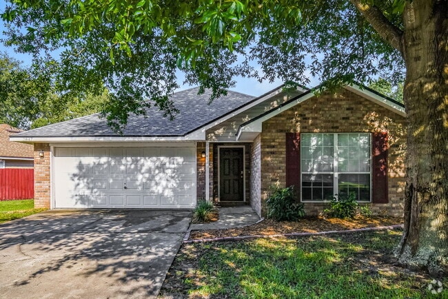 Building Photo - 2847 Cross Creek Dr