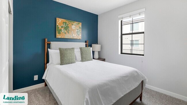 Foto del edificio - 9242 W Russell Rd