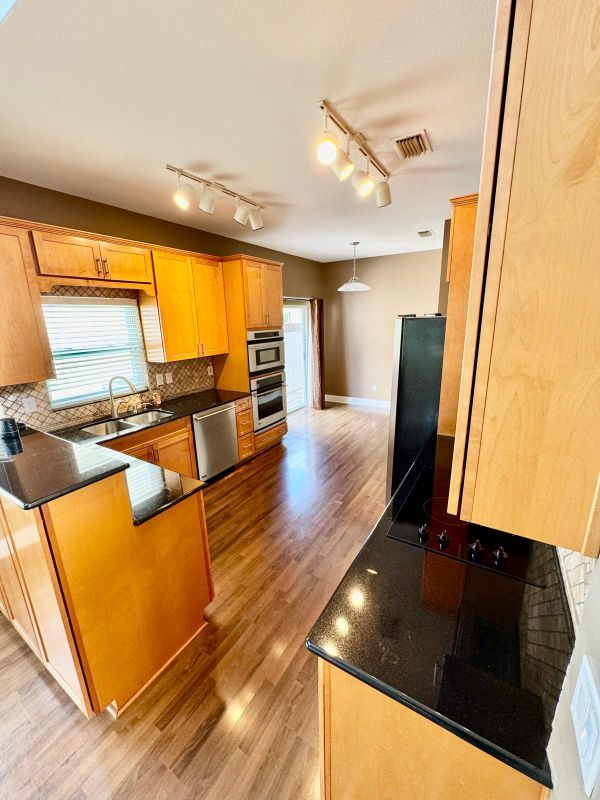 Foto del edificio - 5121 Fairway 1 Dr