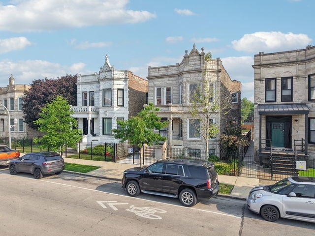 Building Photo - 3220 W Polk St