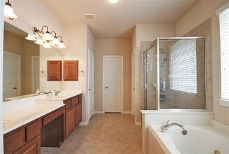 Building Photo - 2181 Brittany Colony Dr