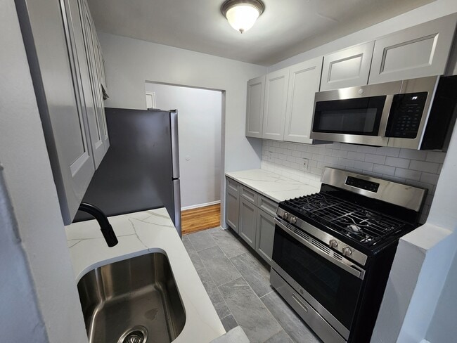 Photo - 725 Scotland Rd Apartment