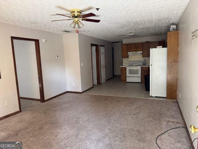 Foto del edificio - 971 Hewlett St SW