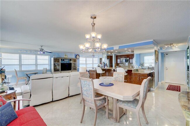 Building Photo - 133 N Pompano Beach Blvd