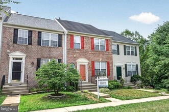 Building Photo - 9743 Quiet Brook Ln