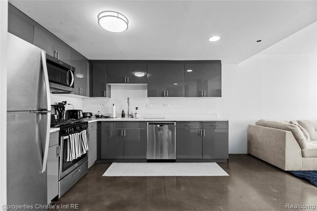 Building Photo - 3320 Spinnaker Ln