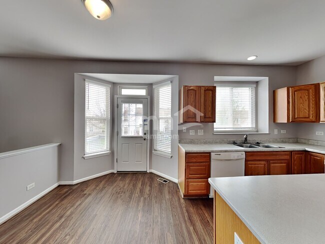 Foto del edificio - 9781 Chetwood Dr