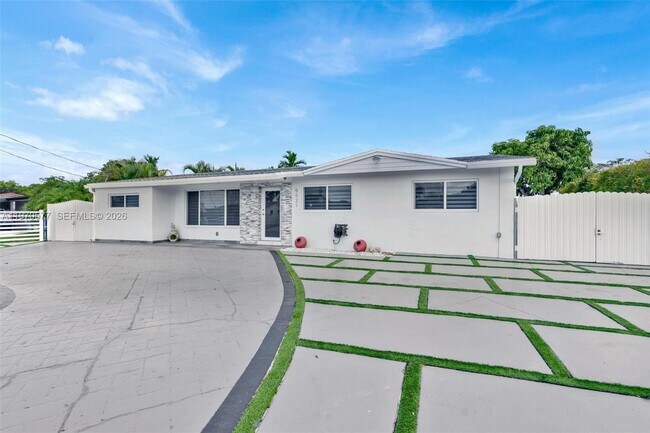 Foto del edificio - 5521 SW 104th Ave