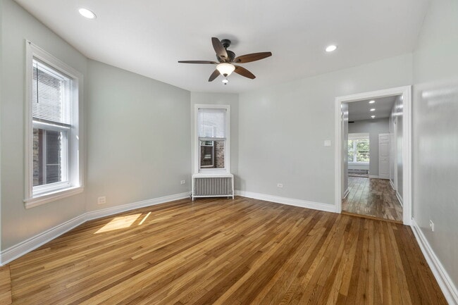 Building Photo - 2324 N Harding Ave