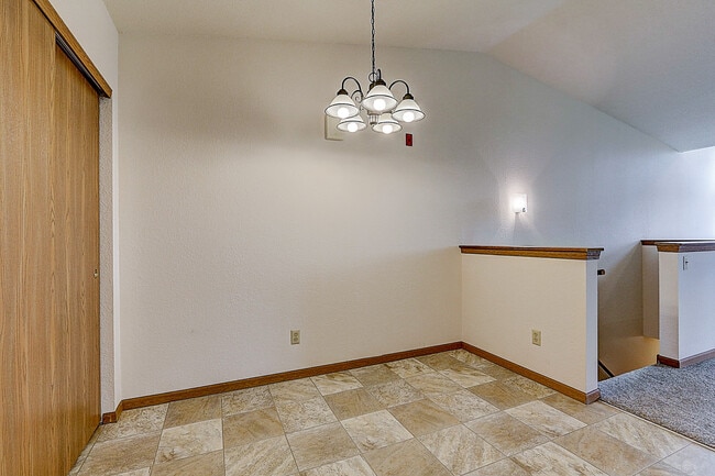 Building Photo - Windward Cove Apartments