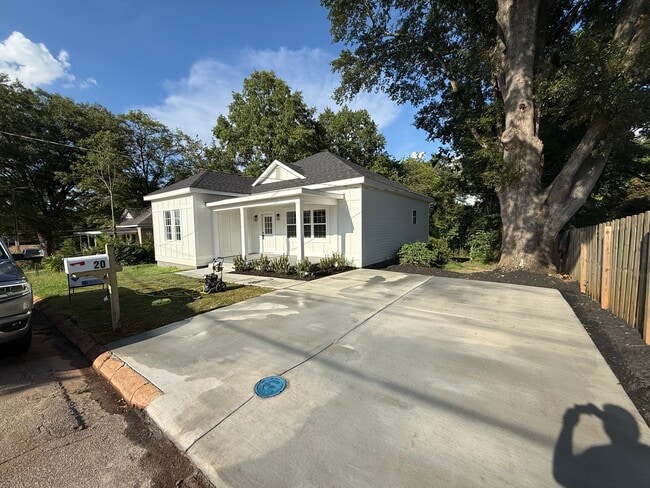 2 Car Drive way - 20 Lyncrest St