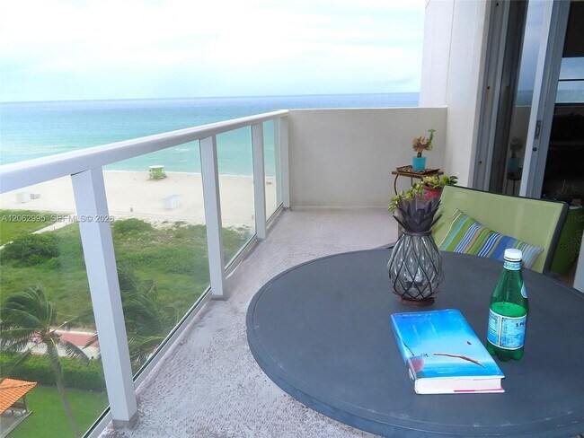 Foto del edificio - 5701 Collins Ave