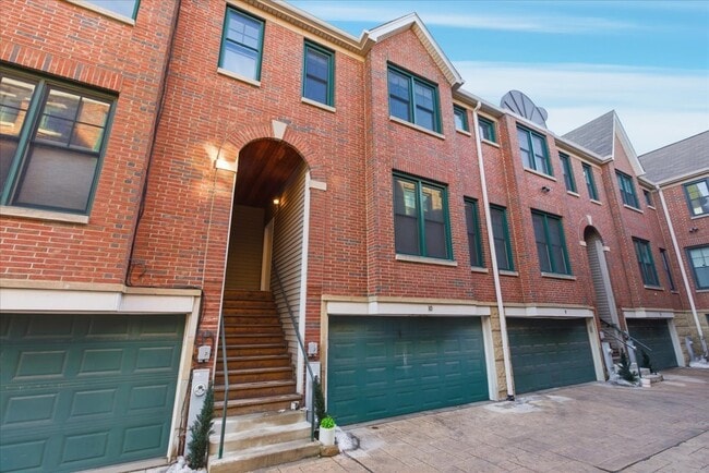 Building Photo - 2140 N Winchester Ave