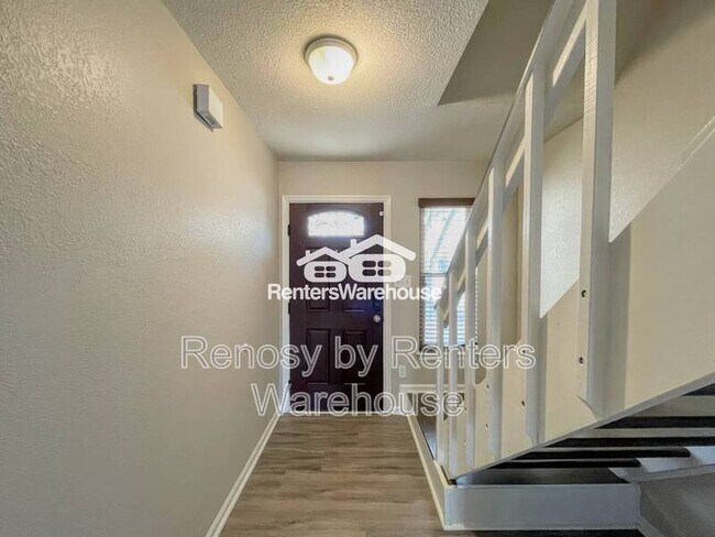 Foto del edificio - 4851 Tunlaw Ct