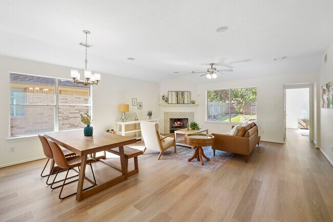 Foto del edificio - 22015 Bronze Leaf Dr