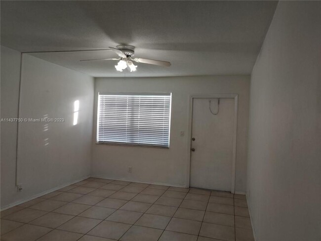 Foto del edificio - 1 bedroom in Hollywood FL 33020