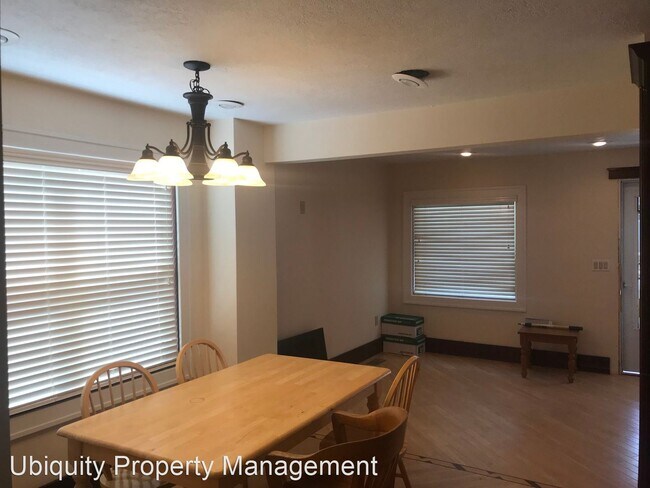 Foto del edificio - 2 br, 1 bath House - 1517 1st Avenue SE