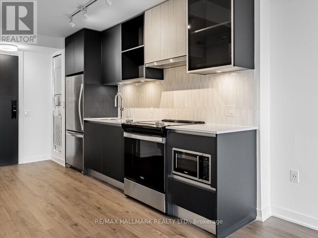 Photo du bâtiment - 395 Dundas St W