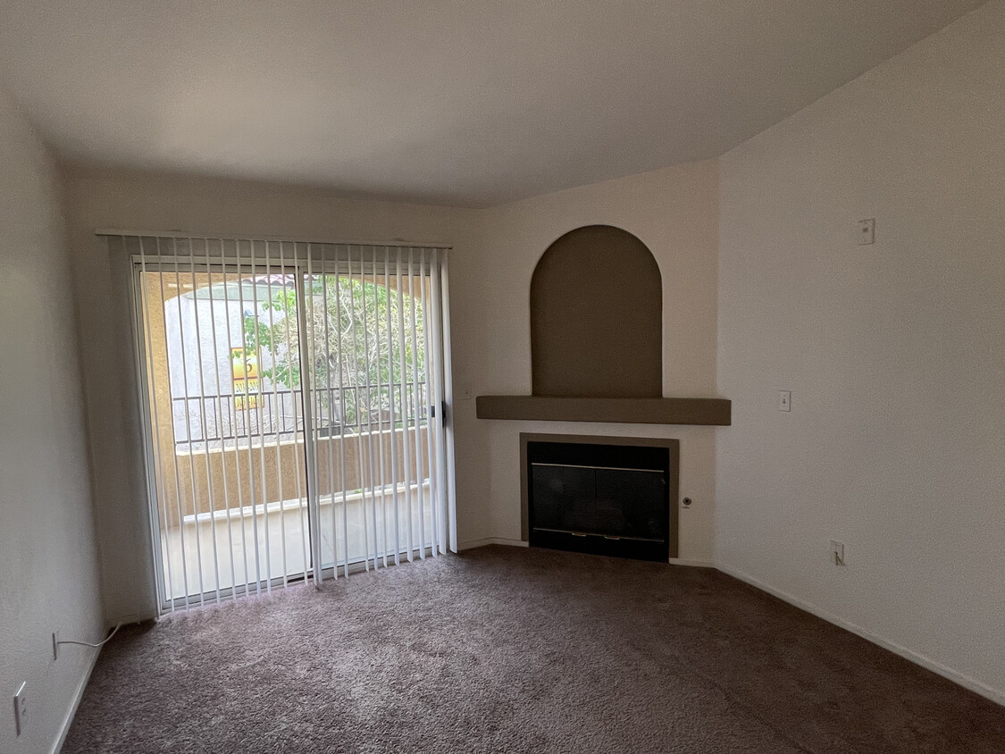 Living room - 7885 W Flamingo Rd