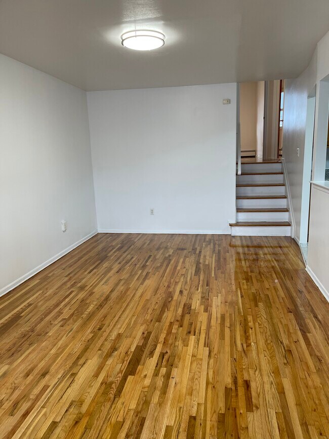 Foto del edificio - 8712 16th Ave