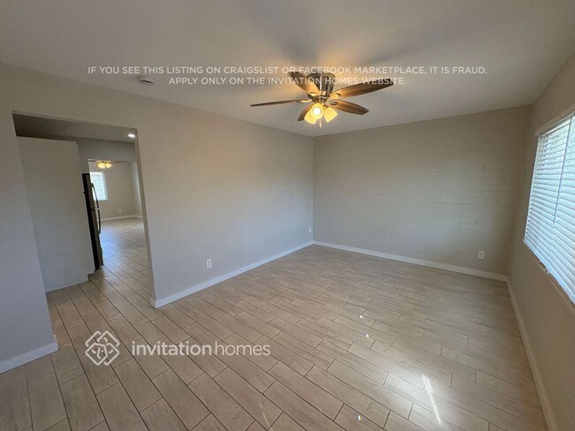 Building Photo - 2222 W Villa Maria Dr