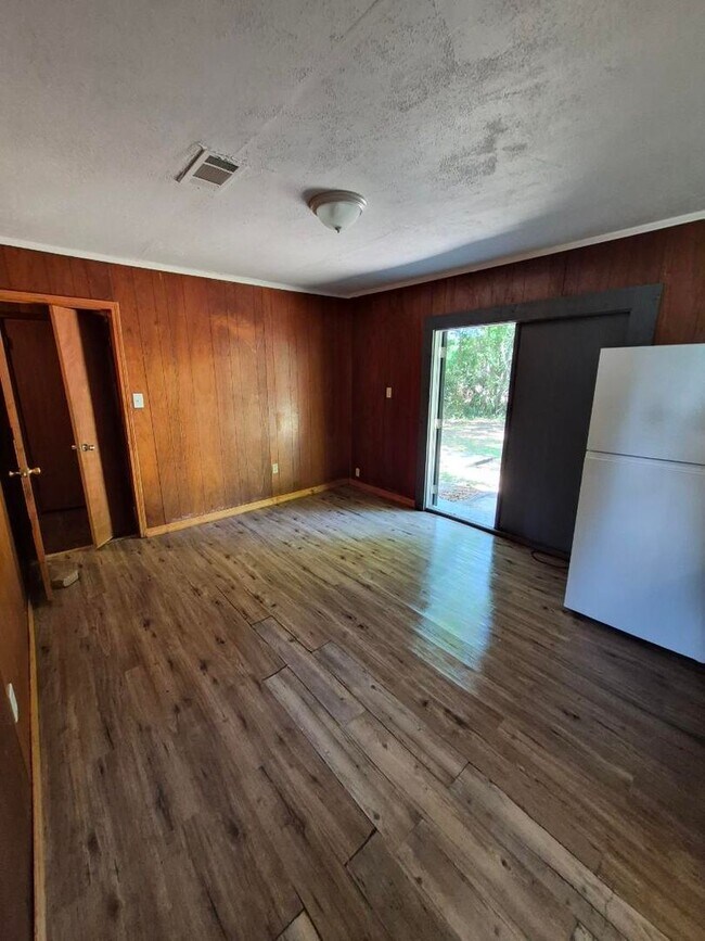 Building Photo - Orange Grove 3 Bedroom