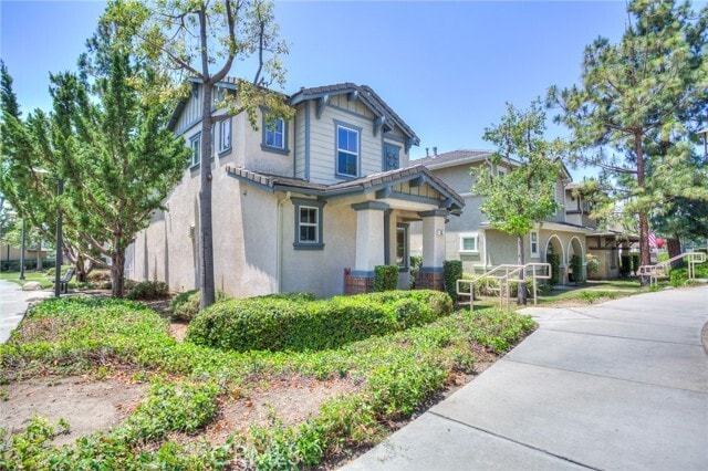 Building Photo - 11090 Mountain View Dr