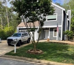 Building Photo - 2236 Sunvista Dr