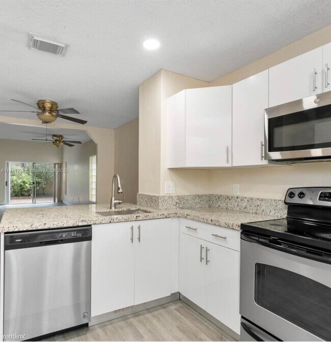 Foto del edificio - 3 br, 2.5 bath House - 1100 Satinleaf St