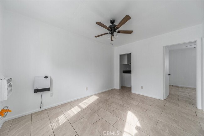 Foto del edificio - 1127 E 67th St