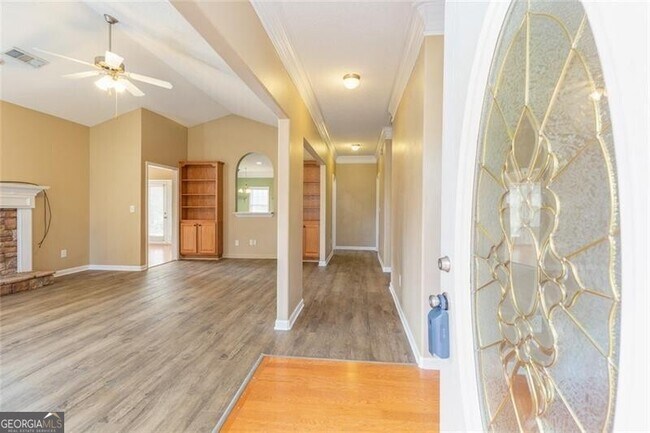Foto del edificio - 300 McKendree Ct