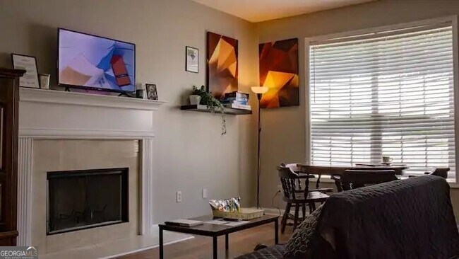 Building Photo - 5905 Hickory Springs Dr NW