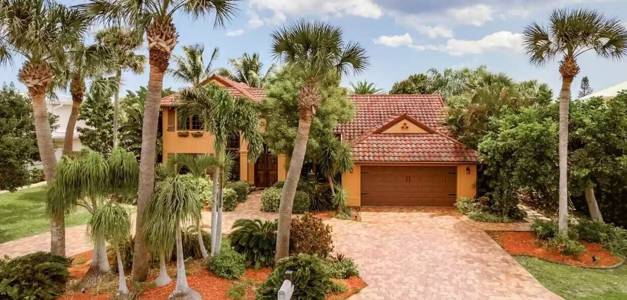 Foto principal - 442 Riverview Ln