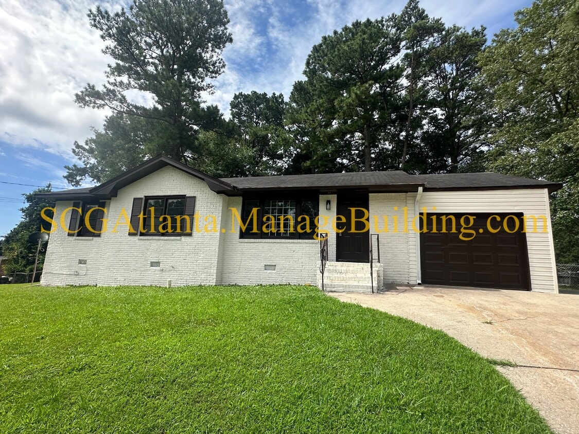 Primary Photo - 2639 Lilac Dr