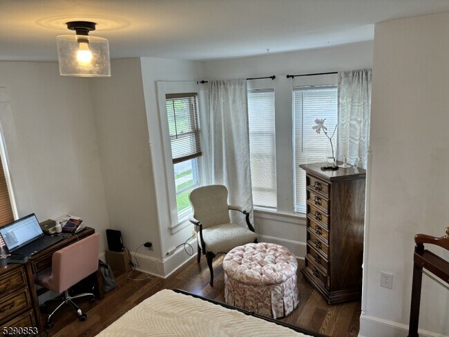 Foto del edificio - 311 Old Boonton Rd