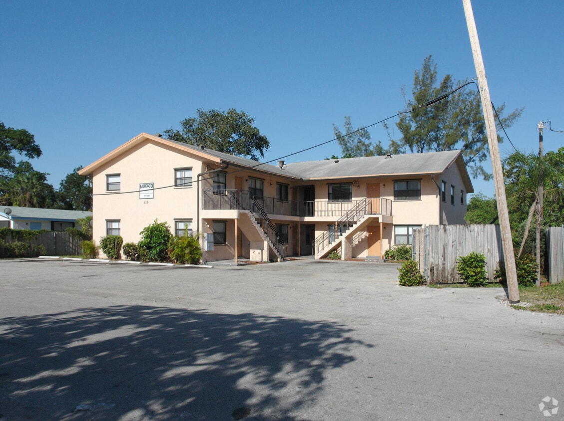 Primary Photo - 535 NW 15th Ter