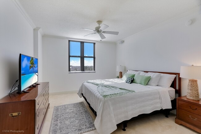 Building Photo - 651 Okeechobee Blvd