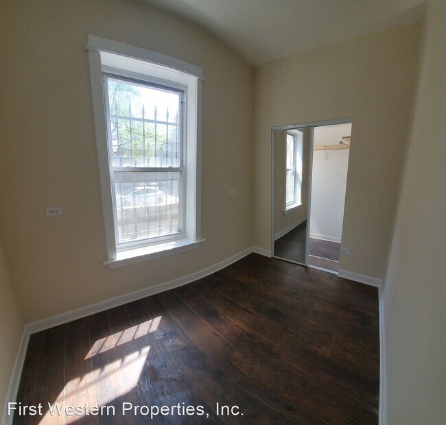 Building Photo - 3245 W 23rd St