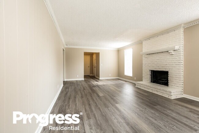 Foto del edificio - 500 Country Way Ct
